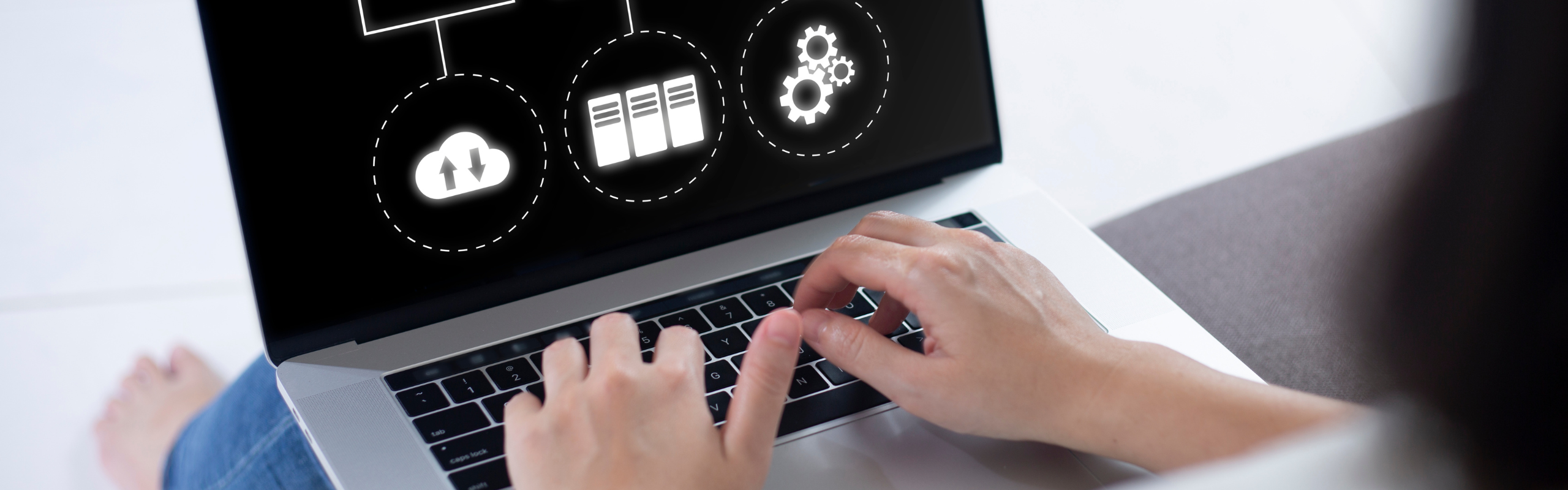 Cyfryzacja firmy bez paraliżu. Jak wdrażać etapowo i szybciej osiągać przewagę operacyjną 